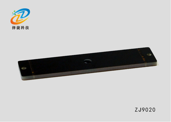 PCB超高頻抗金屬標(biāo)簽ZJ9020實(shí)拍展示圖